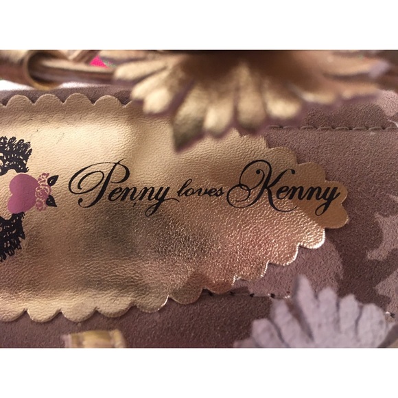 NEVER WORN NWOT Metallic Floral Sandals - Picture 3 of 5